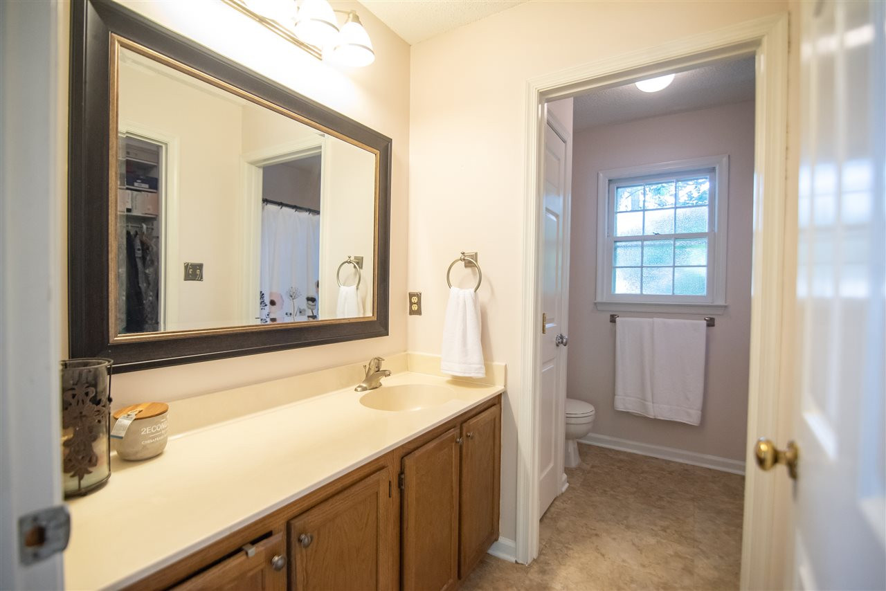 11920 North Exeter Way Raleigh, NC 27613 - Photo 10 of 22 Photo 10