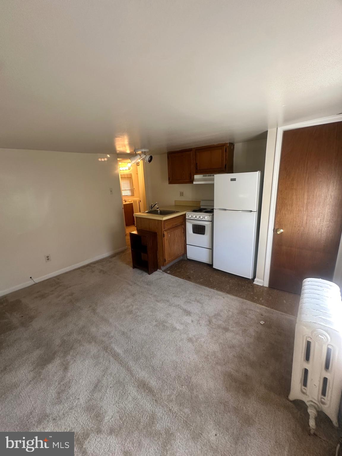 71 Sproul Road, Unit 3 Malvern, PA 19355 - Photo 4 of 11 a storage room with washer and dryer