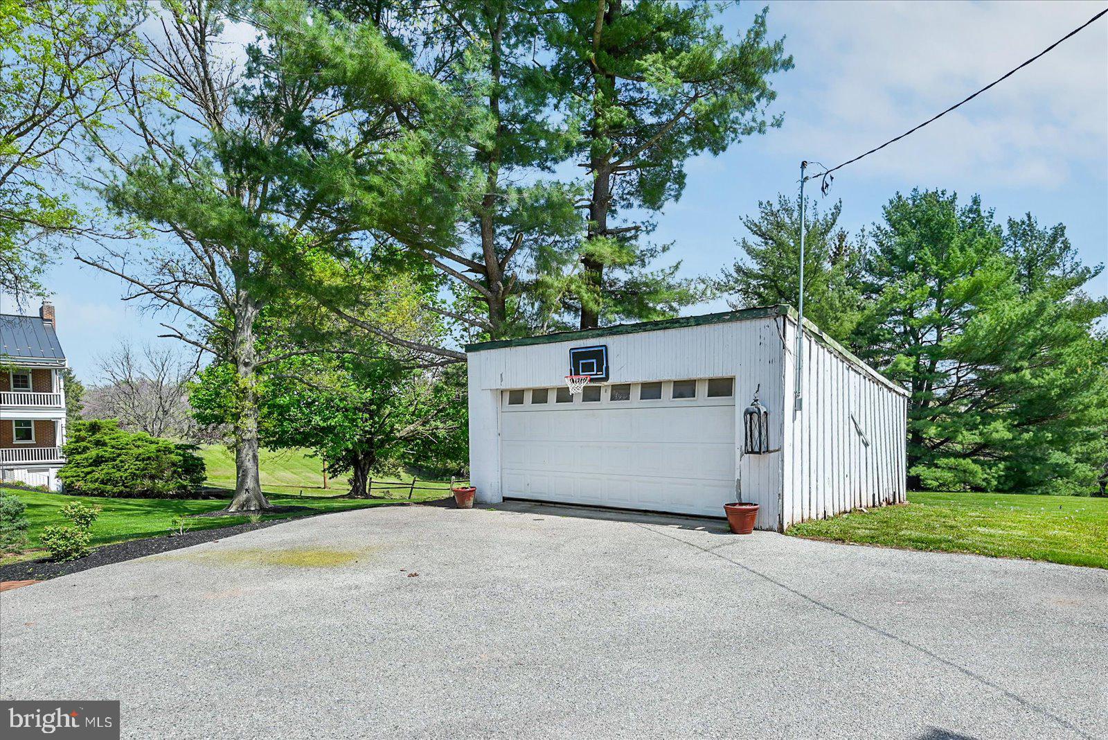 739 Lefever Road Thomasville, PA 17364 - Photo 54 of 64 Gallery Image 54