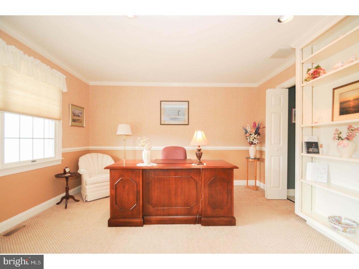 326 Heritage Road Sewell, NJ 08080 - Photo 13 of 25