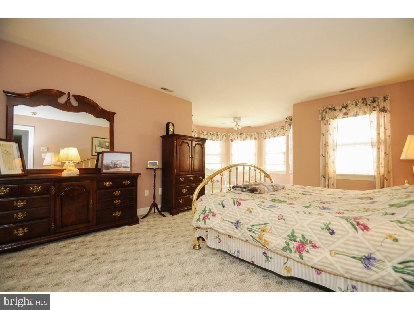 326 Heritage Road Sewell, NJ 08080 - Photo 14 of 25