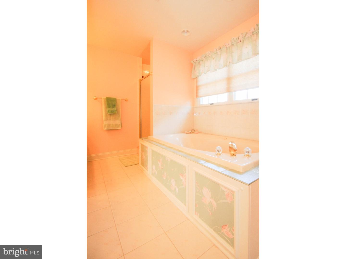 326 Heritage Road Sewell, NJ 08080 - Photo 16 of 25