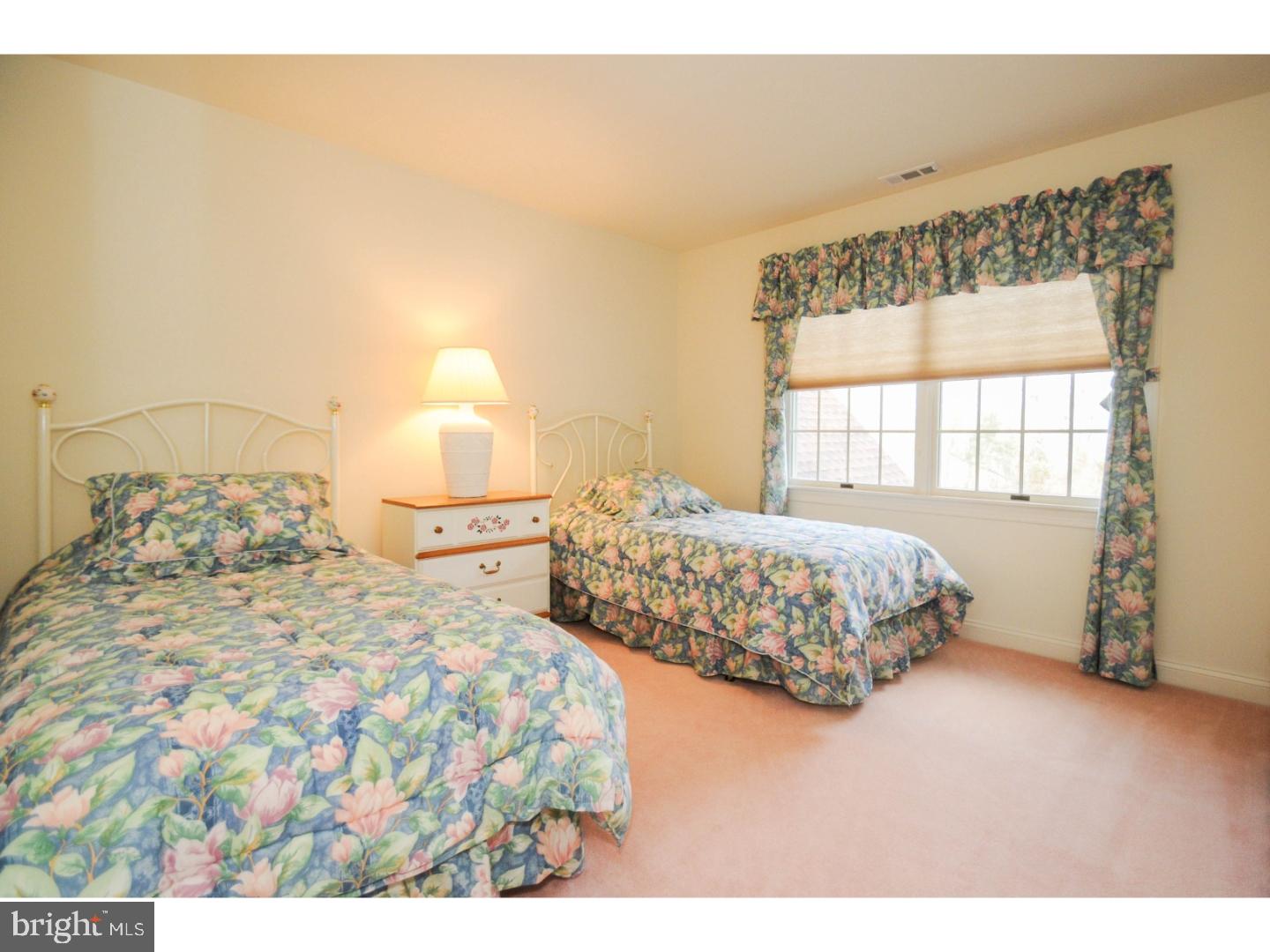 326 Heritage Road Sewell, NJ 08080 - Photo 19 of 25