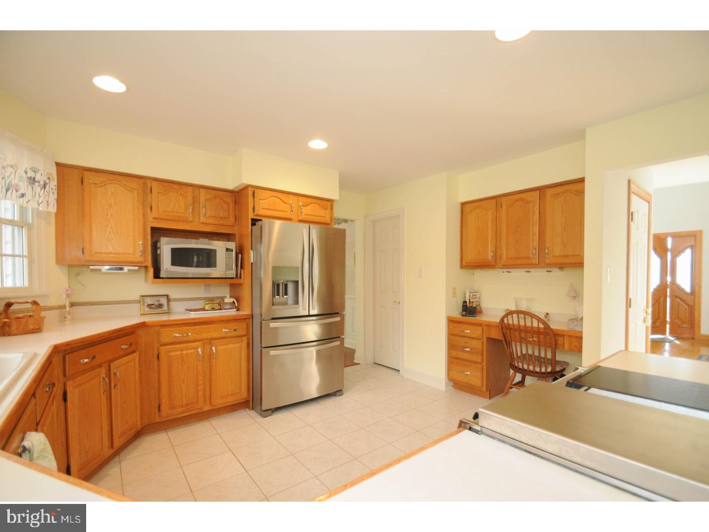 326 Heritage Road Sewell, NJ 08080 - Photo 9 of 25