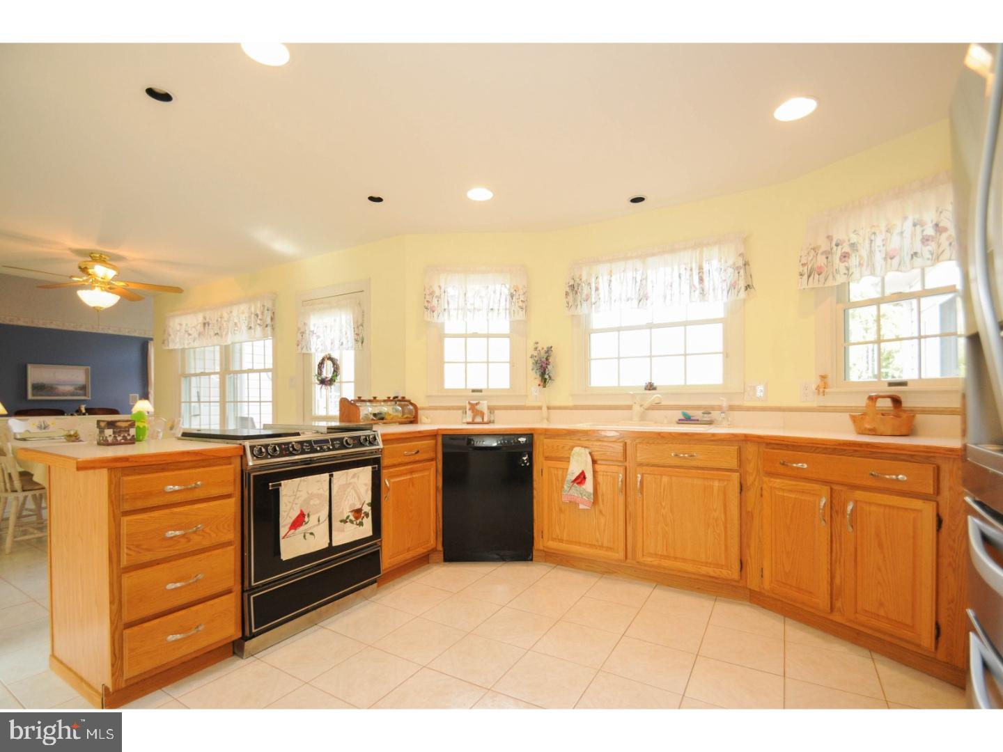 326 Heritage Road Sewell, NJ 08080 - Photo 10 of 25