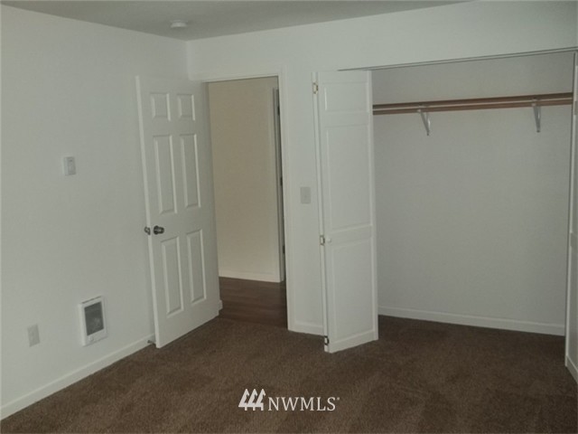4948 Wishkah Road Aberdeen, WA 98520 - Photo 5 of 15 Gallery Image 5