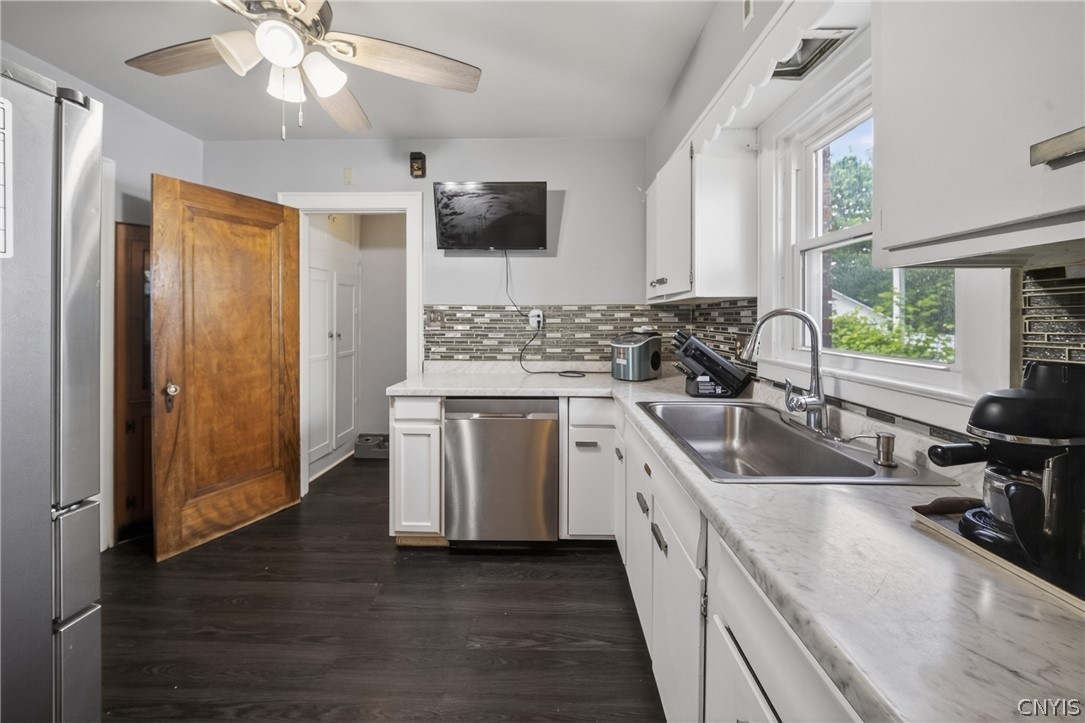 148 Winthrop Road Syracuse, NY 13206 - Photo 20 of 45
