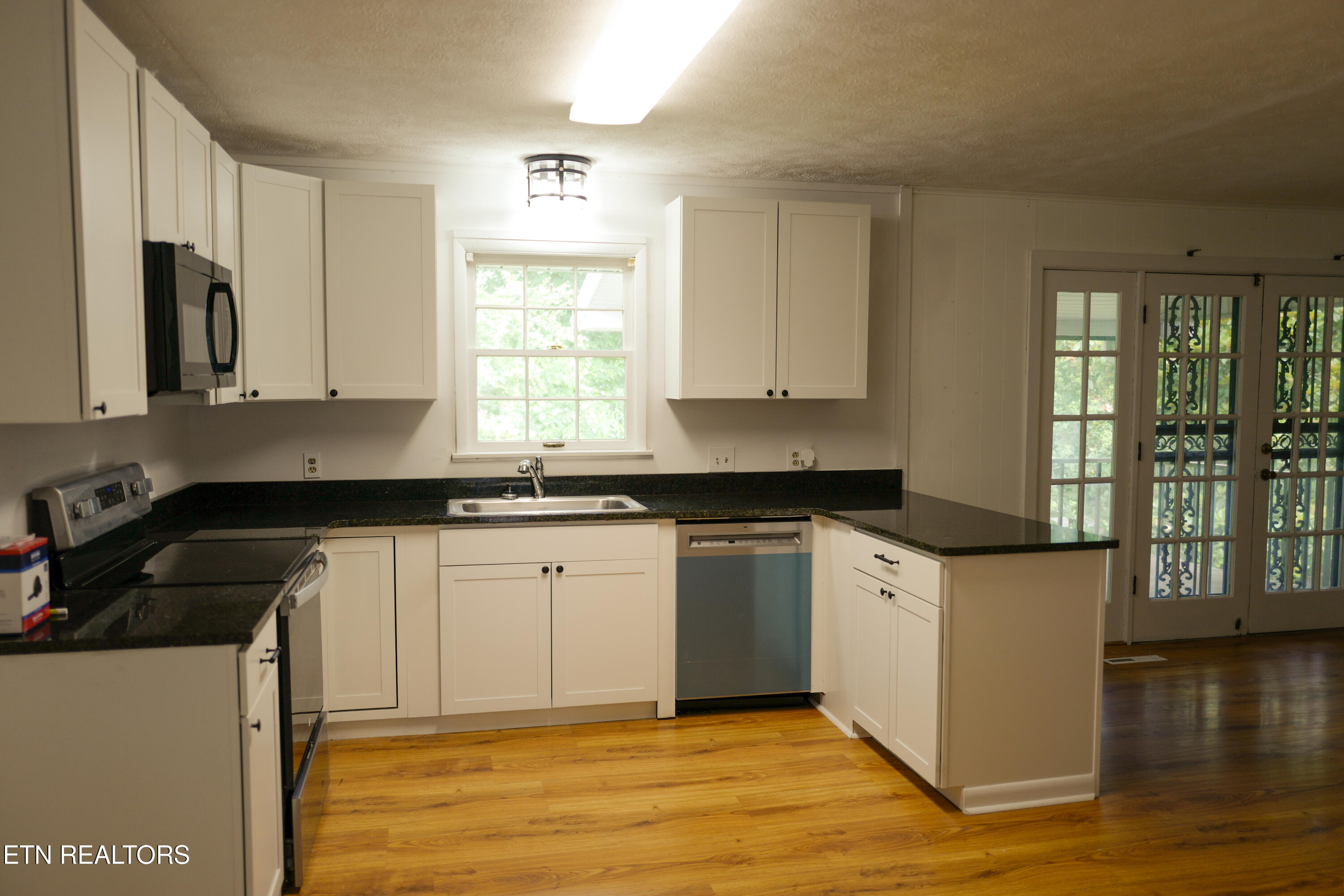 238 North Tulane Avenue Oak Ridge, TN 37830 - Photo 4 of 30 L1260185