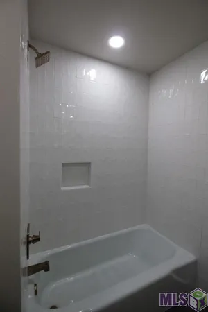 $2,200 | 10111 Jefferson Highway, Baton Rouge, LA 70809