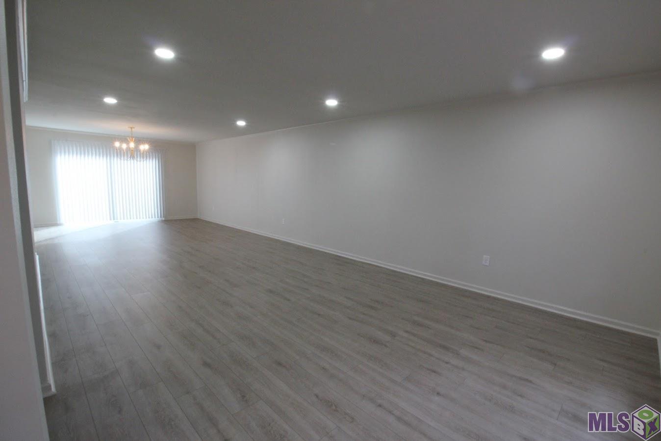 10111 Jefferson Highway Baton Rouge, LA 70809 - Photo 2 of 23