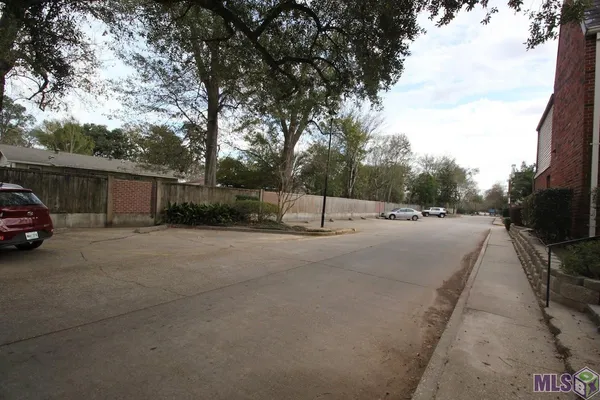 $2,200 | 10111 Jefferson Highway, Baton Rouge, LA 70809