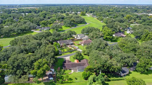 $325,000 | 709 Bob-O-Link Lane, Wharton, TX 77488