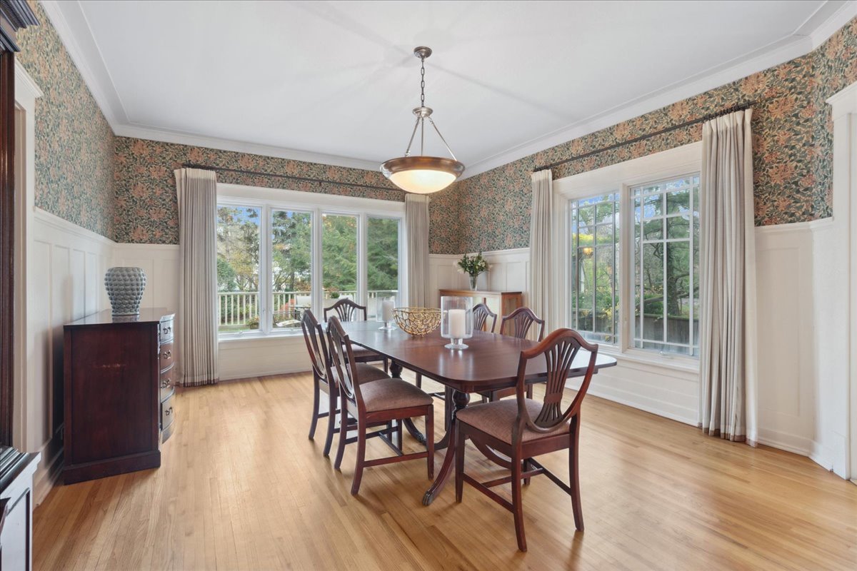 417 Abbotsford Road Kenilworth, IL 60043 - Photo 18 of 60 Gallery Image 18