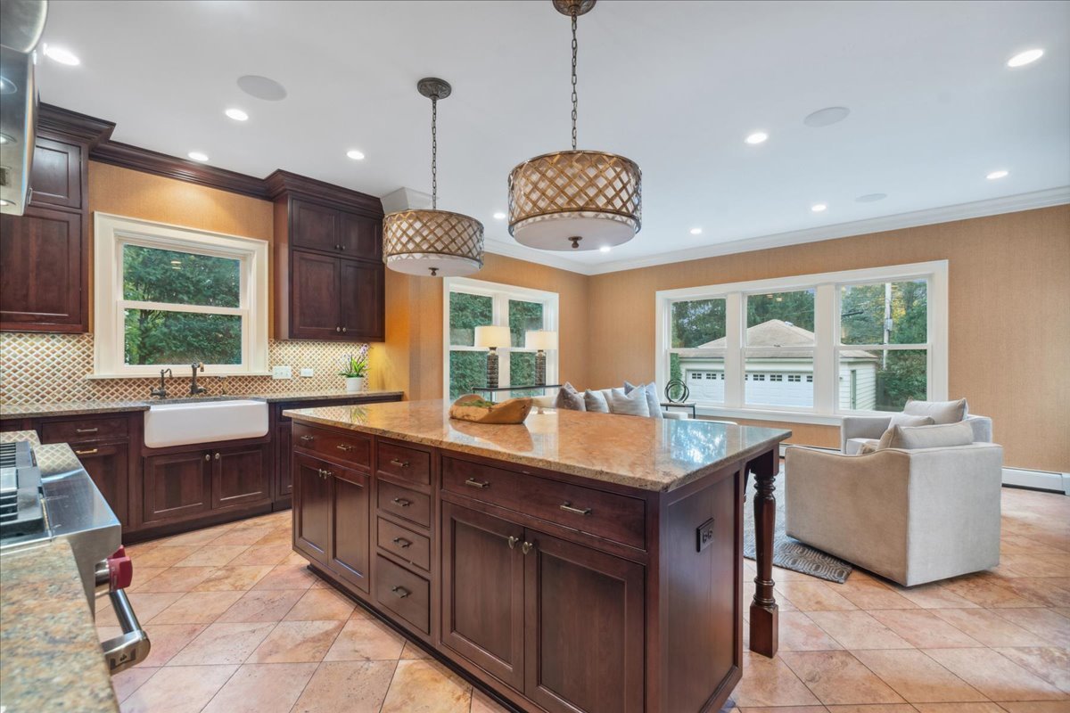417 Abbotsford Road Kenilworth, IL 60043 - Photo 23 of 60 Gallery Image 23