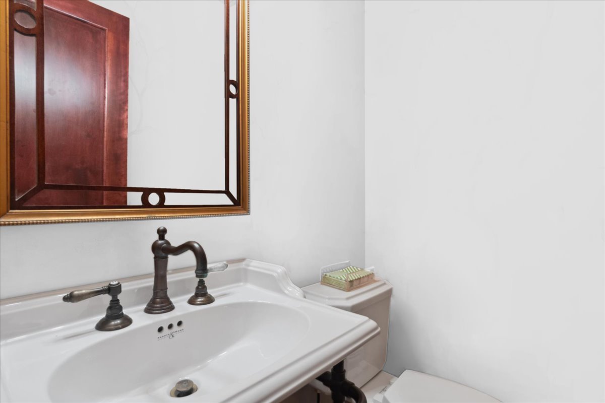 417 Abbotsford Road Kenilworth, IL 60043 - Photo 26 of 60 Gallery Image 26