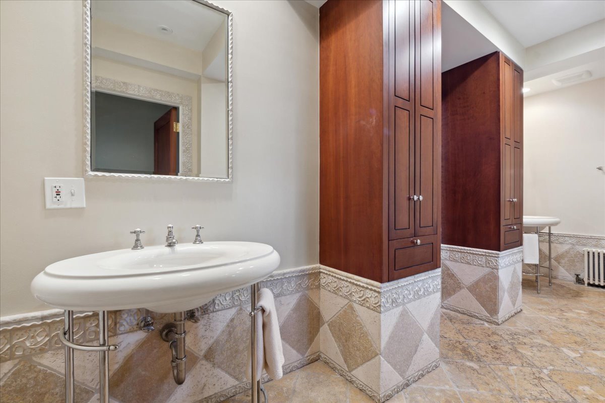 417 Abbotsford Road Kenilworth, IL 60043 - Photo 35 of 60 Gallery Image 35