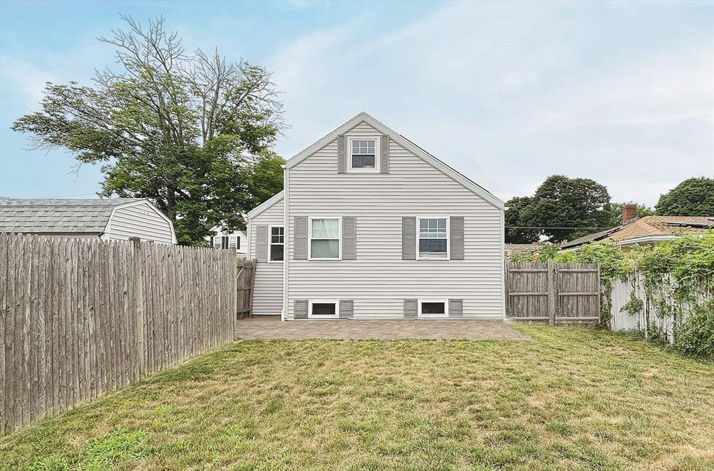 44 Harmon Street Lynn, MA 01905 - Photo 2 of 23