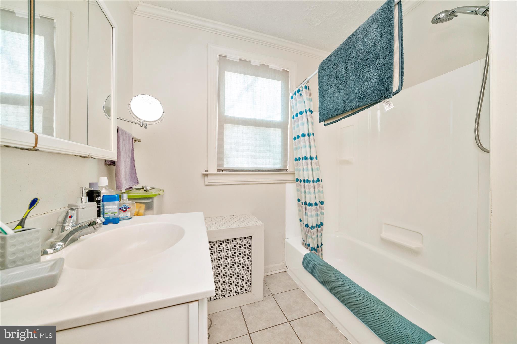 6313 Frederick Road Catonsville, MD 21228 - Photo 13 of 38 Main Level Full Bathroom