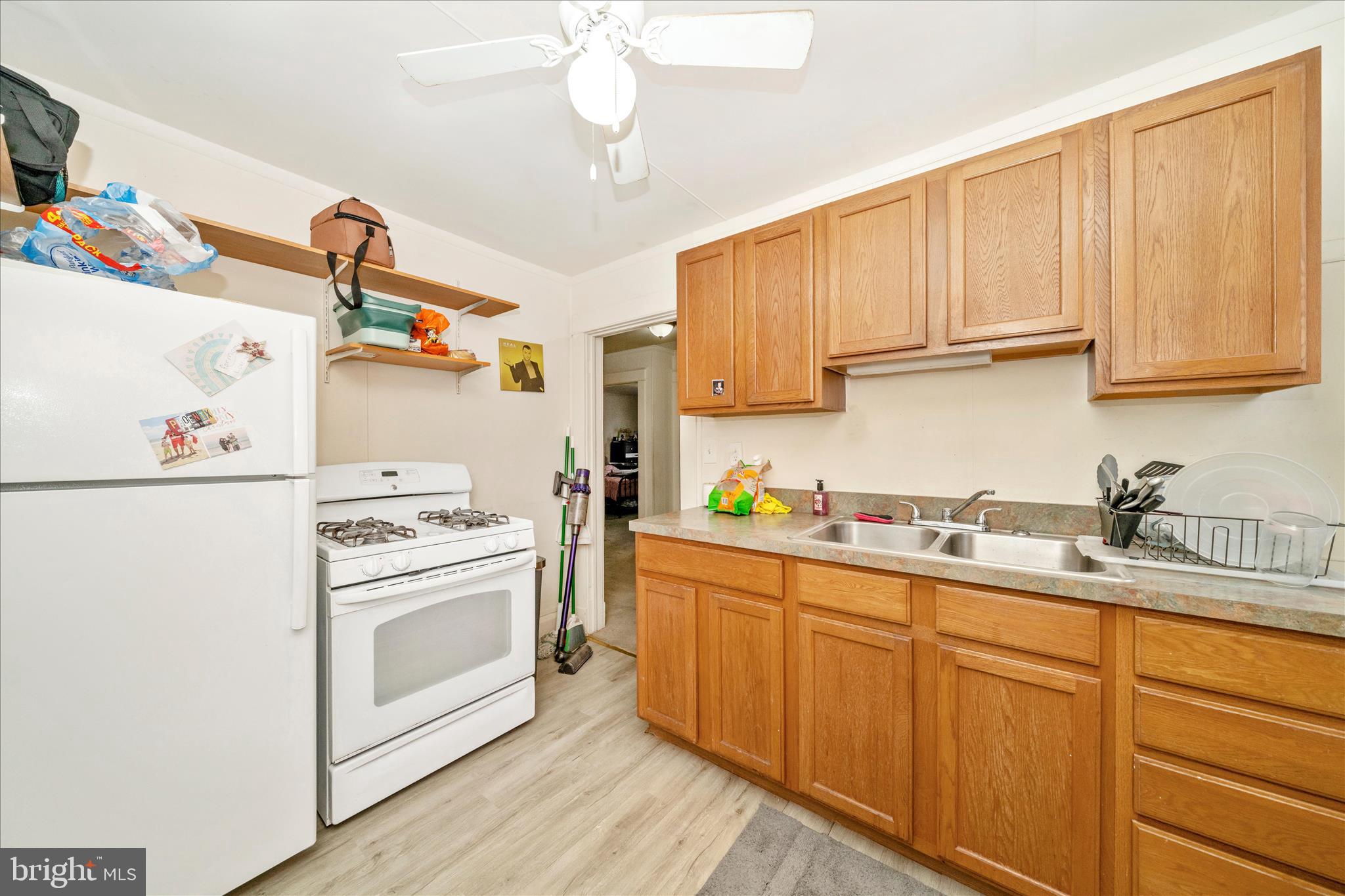 6313 Frederick Road Catonsville, MD 21228 - Photo 2 of 38 Upper Level Unit Kitchen