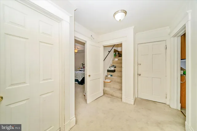 wooden floor and closet in a room