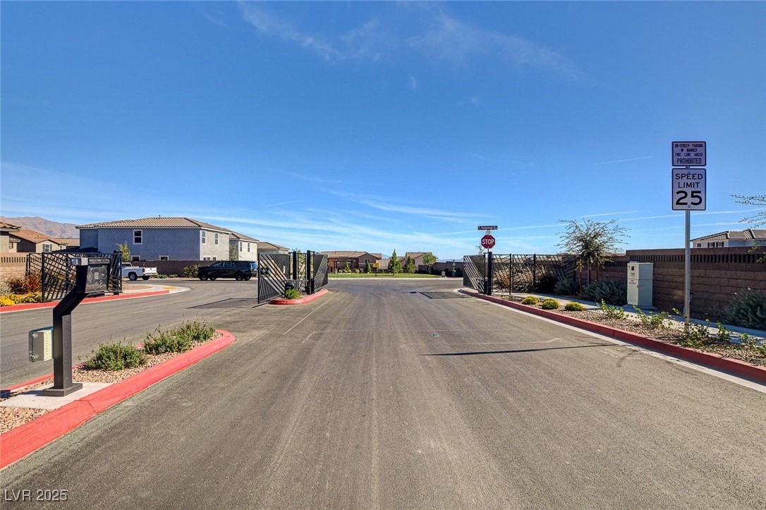 7831 Penderbrook Street Las Vegas, NV 89149 - Photo 4 of 40