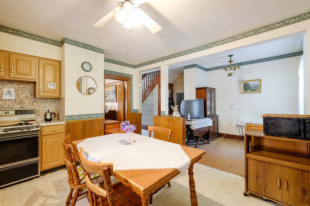 10 Rice Street Brookline, MA 02445 - Photo 4 of 20 Gallery Image 4