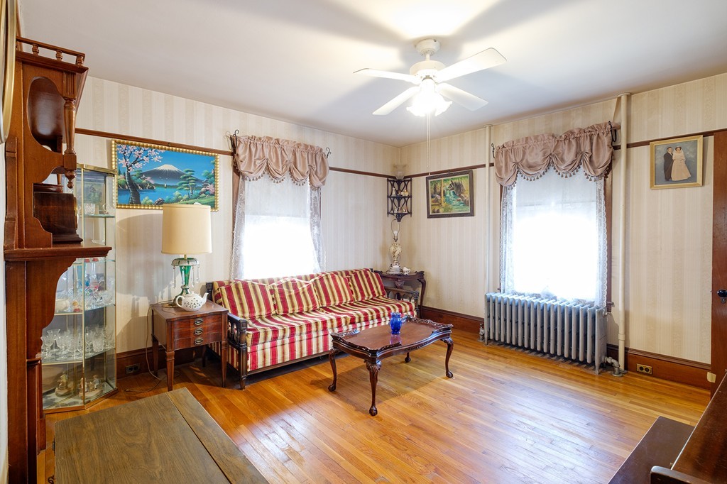 10 Rice Street Brookline, MA 02445 - Photo 6 of 20 Gallery Image 6