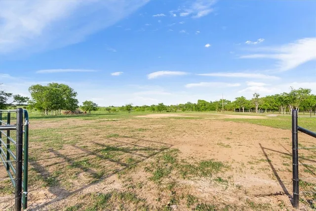 $1,990,000 | 688 Pleasant Run Road, Crawford, TX 76638