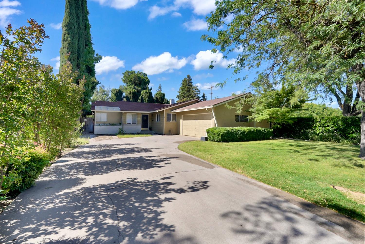 1226 Chehalem Drive Modesto, CA 95350 - Photo 2 of 32