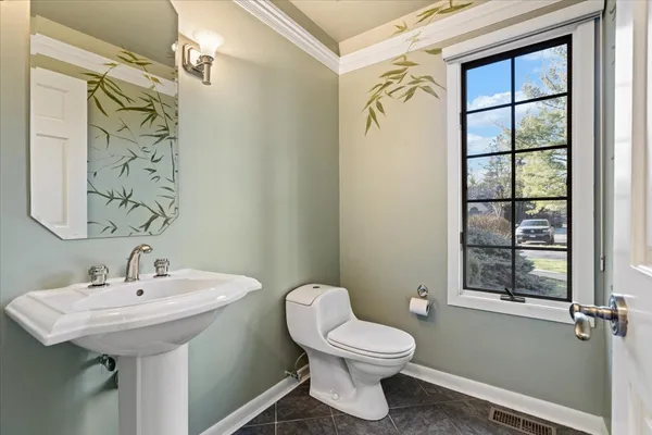 $675,000 | 1076 Larkspur Lane, Darien, IL 60561