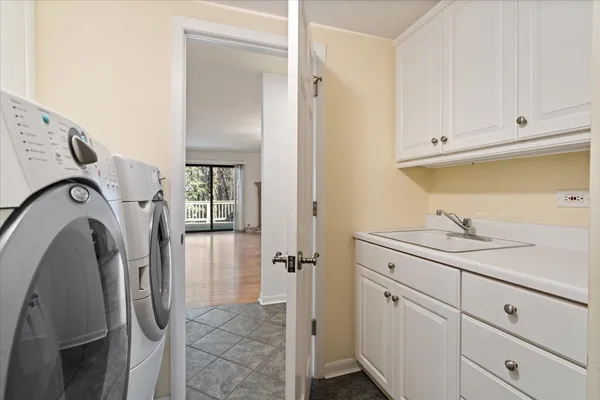 $675,000 | 1076 Larkspur Lane, Darien, IL 60561