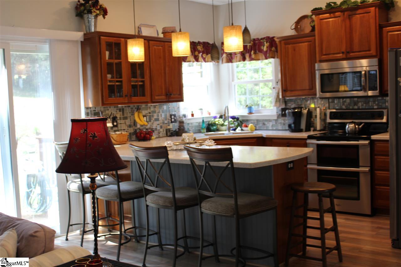 8 Fawn Ridge Way Mauldin, SC 29662 - Photo 5 of 15 Kitchen