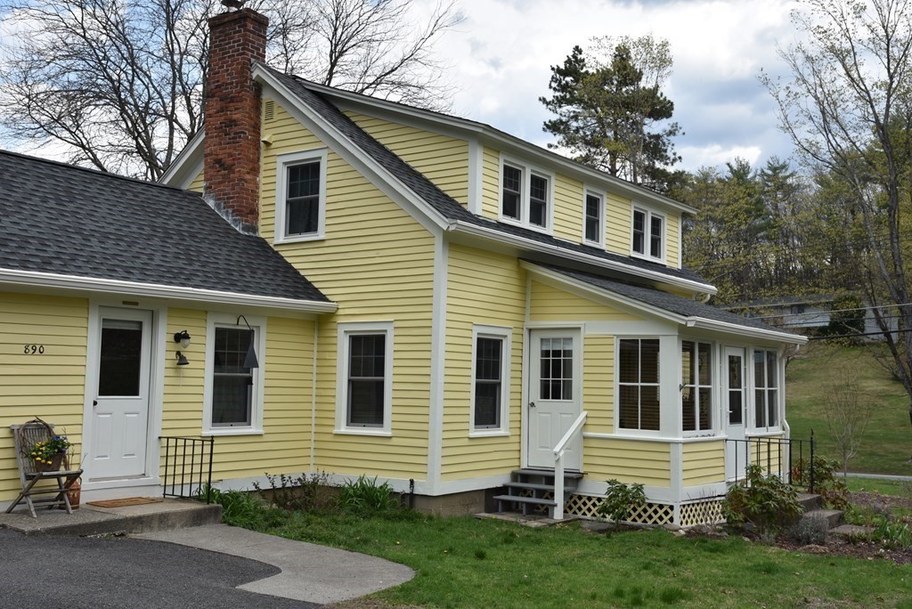 890 Bernardston Road Greenfield, MA 01301 - Photo 1 of 37 Gallery Image 1