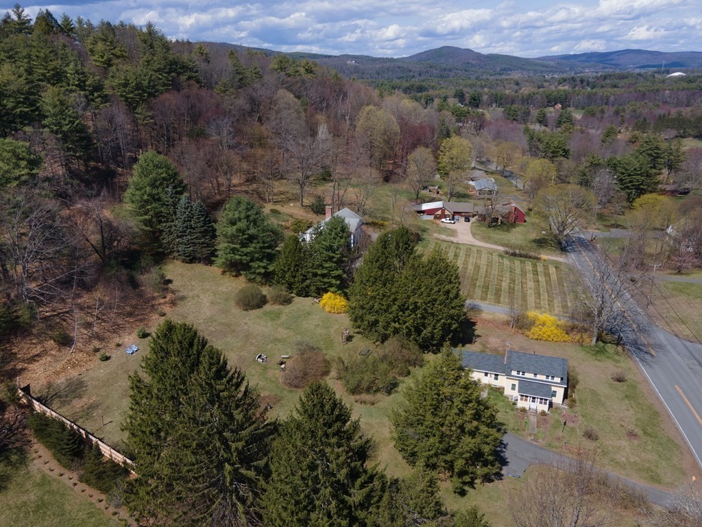 890 Bernardston Road Greenfield, MA 01301 - Photo 23 of 37 Gallery Image 23