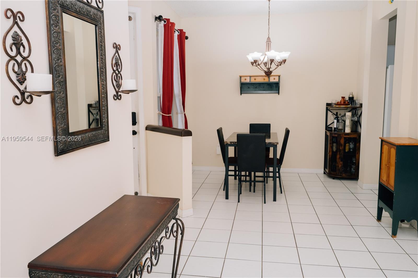 16158 Southwest 68th Terrace Miami, FL 33193 - Photo 8 of 56 Gallery Image 8