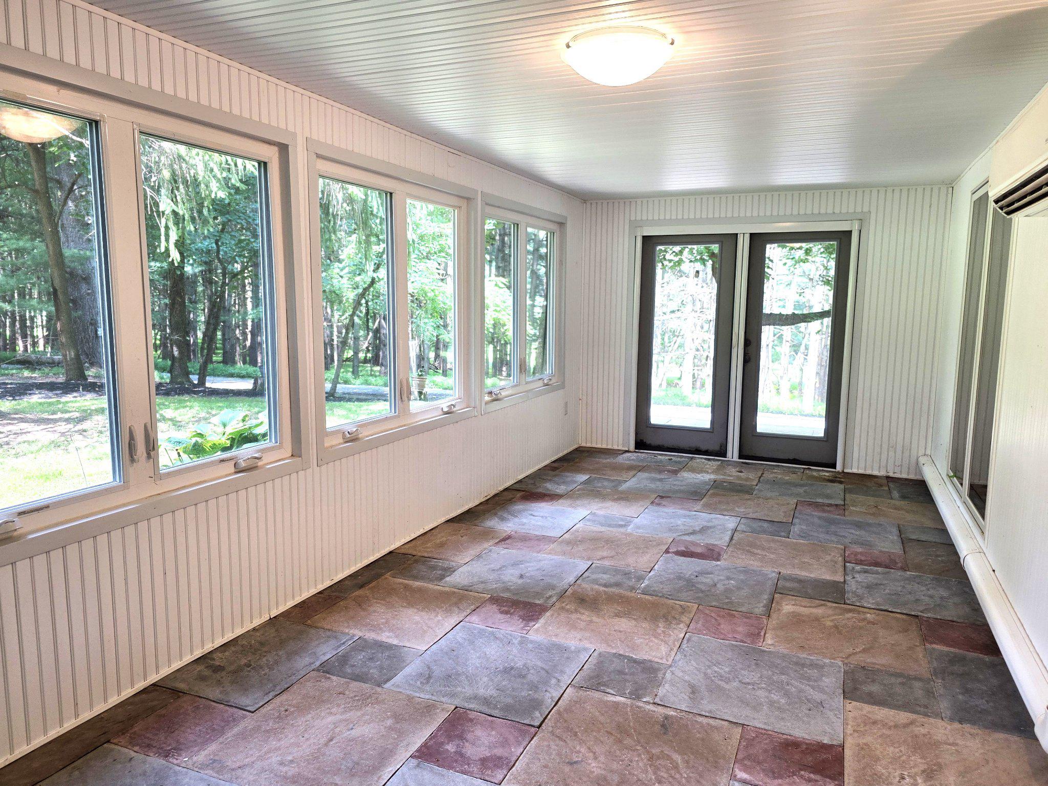 1178 Church Road Orrtanna, PA 17353 - Photo 54 of 77 apartment sun room