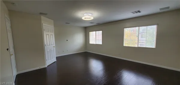 $2,595 | 11032 Fintry Hills Street, Las Vegas, NV 89141