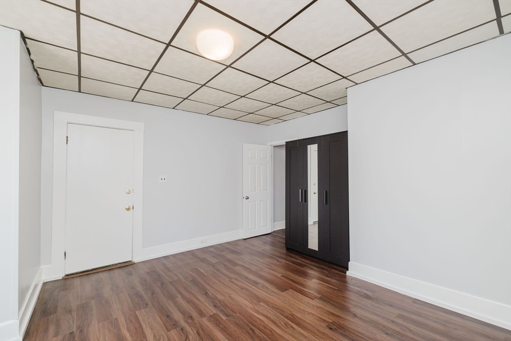 23 Scott Street Fall River, MA 02724 - Photo 4 of 32