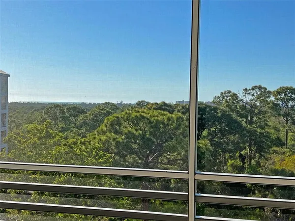 $2,300 | 15191 Cedarwood Lane, Unit 2602, Naples, FL 34110