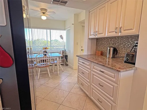 $2,300 | 15191 Cedarwood Lane, Unit 2602, Naples, FL 34110
