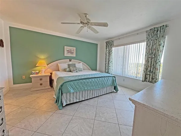 $2,300 | 15191 Cedarwood Lane, Unit 2602, Naples, FL 34110