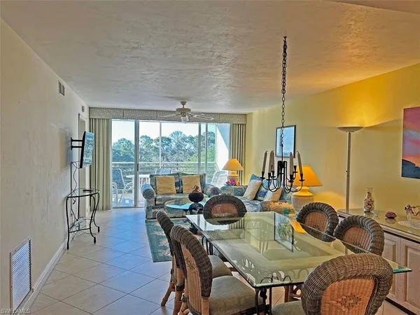 $2,300 | 15191 Cedarwood Lane, Unit 2602, Naples, FL 34110
