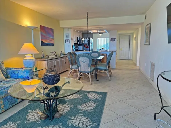 $2,300 | 15191 Cedarwood Lane, Unit 2602, Naples, FL 34110