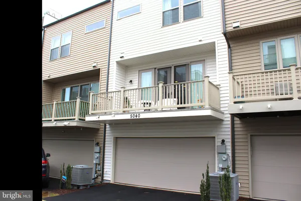 $785,000 | 5040 Oakmoore Drive, Rockville, MD 20852