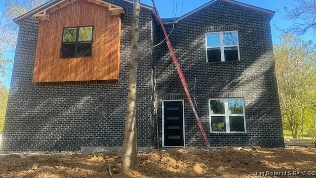 $475,000 | 7725 Greenbrier Road Northeast, Georgetown, IN 47122