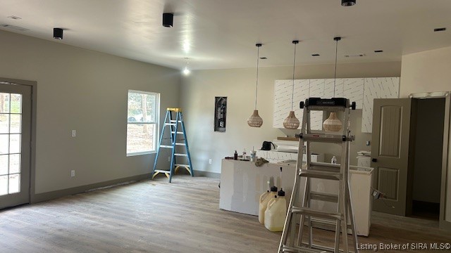 7725 Greenbrier Road Northeast Georgetown, IN 47122 - Photo 3 of 16 Great room/kitchen