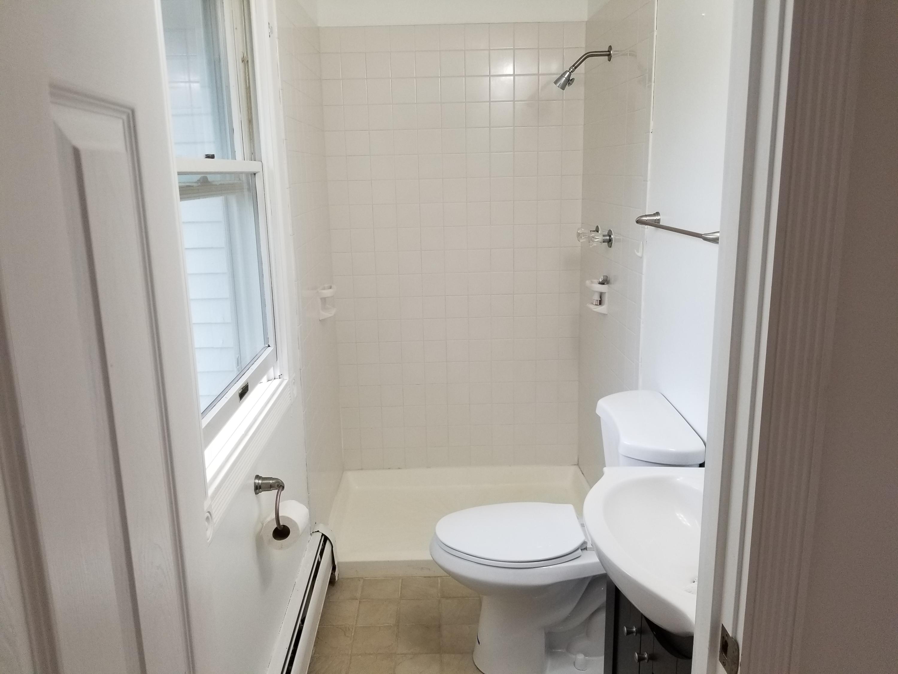152 Mud Mill Road Augusta, ME 04330 - Photo 17 of 33 Master Bath