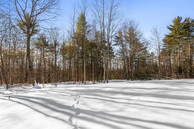 $899,000 | 70 Hatch Corner Road, Meredith, NH 03253