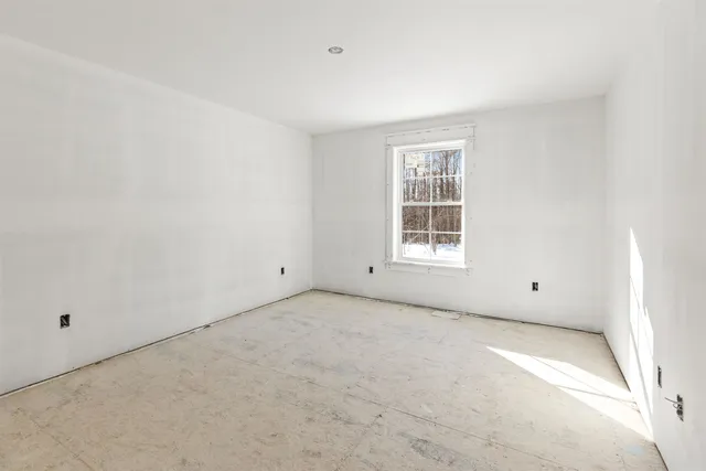 $899,000 | 70 Hatch Corner Road, Meredith, NH 03253