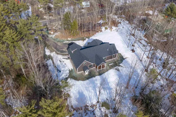 $899,000 | 70 Hatch Corner Road, Meredith, NH 03253